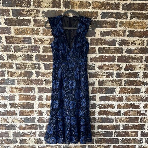 Lulus Divinely Dramatic Black and Navy Blue Lace Midi Dress XS - Picture 4 of 11